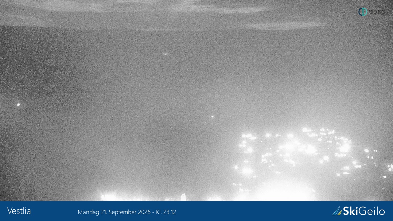 Geilo Geilotoppen Vestlia snow cam captured at 21 September 2026 at 11:21 pm GMT+2