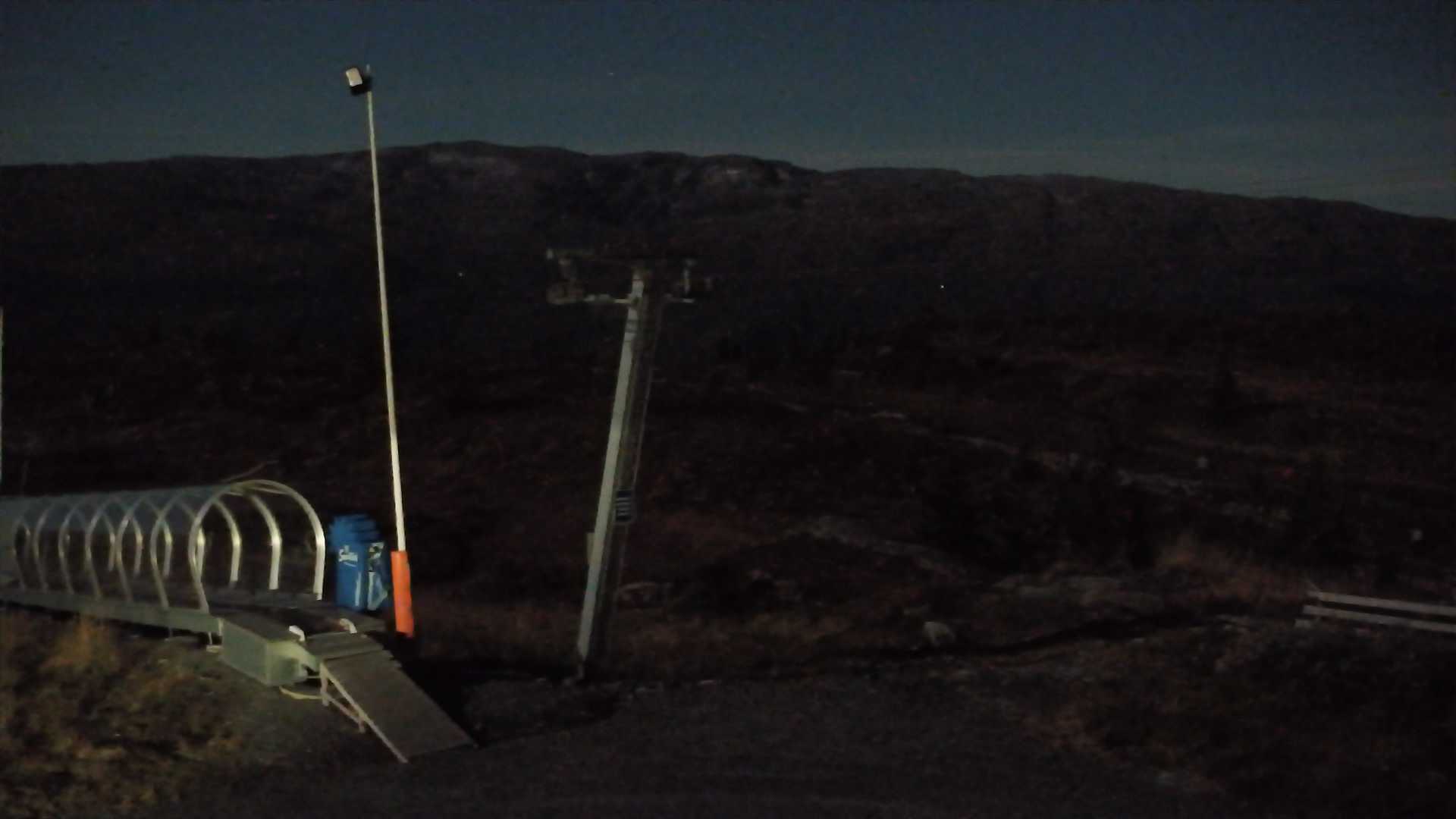 Voss Hangurstoppen snow cam captured at 29 September 2026 at 11:49 pm GMT+2