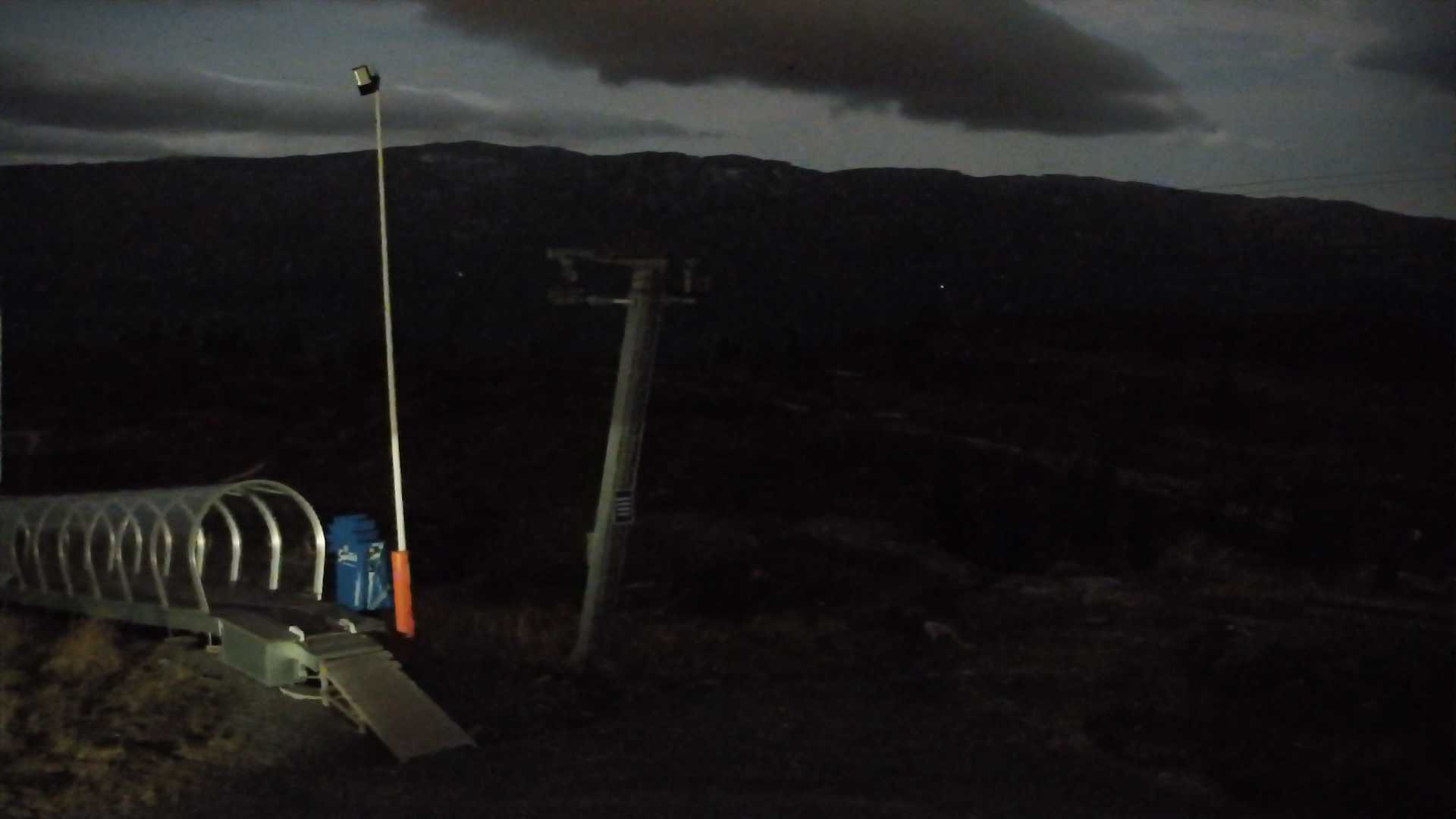 Voss Hangurstoppen snow cam captured at 30 September 2026 at 5:16 am GMT+2