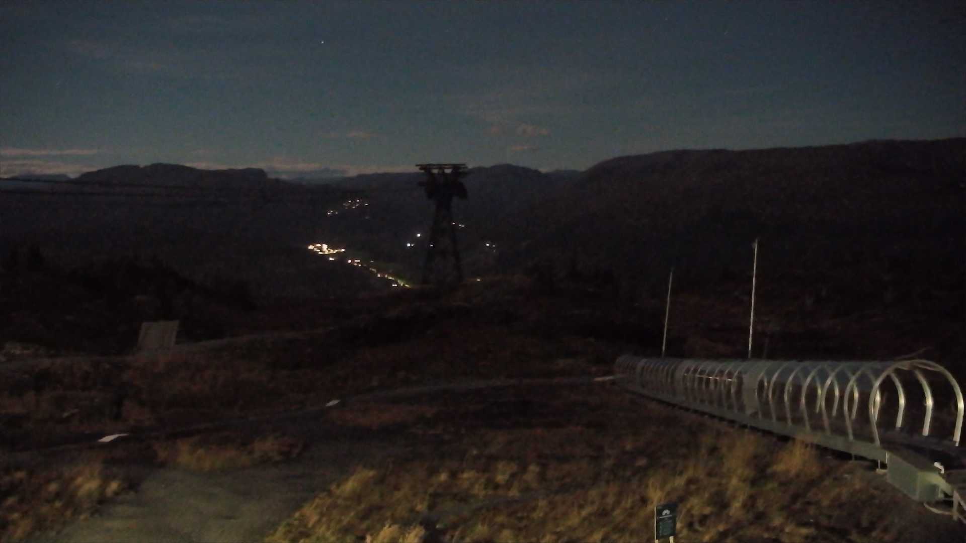 Voss Hanguren Panorama snow cam captured at 29 September 2026 at 11:49 pm GMT+2