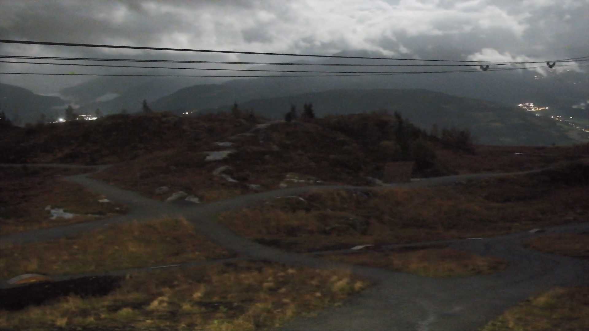 Voss Hangurstoppen & Trollbakken snow cam captured at 26 September 2026 at 11:50 pm GMT+2