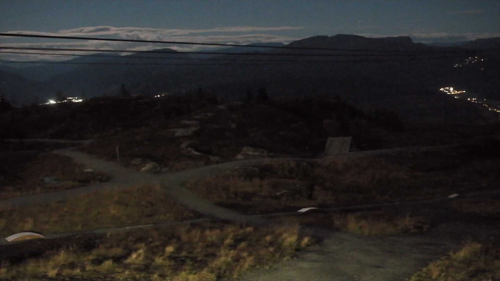 Voss Hangurstoppen & Trollbakken snow cam captured at 29 September 2026 at 11:49 pm GMT+2