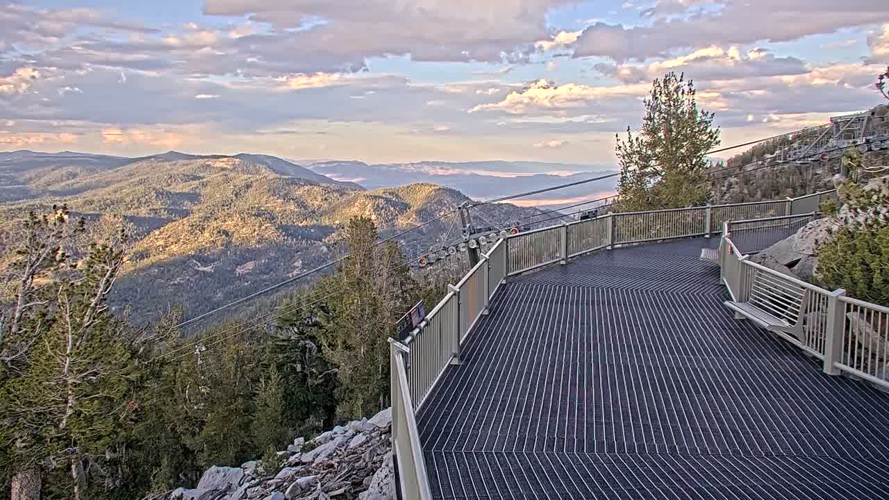 Heavenly Midstation at the Gondola snow cam captured at 5 October 2026 at 5:48 pm GMT-7