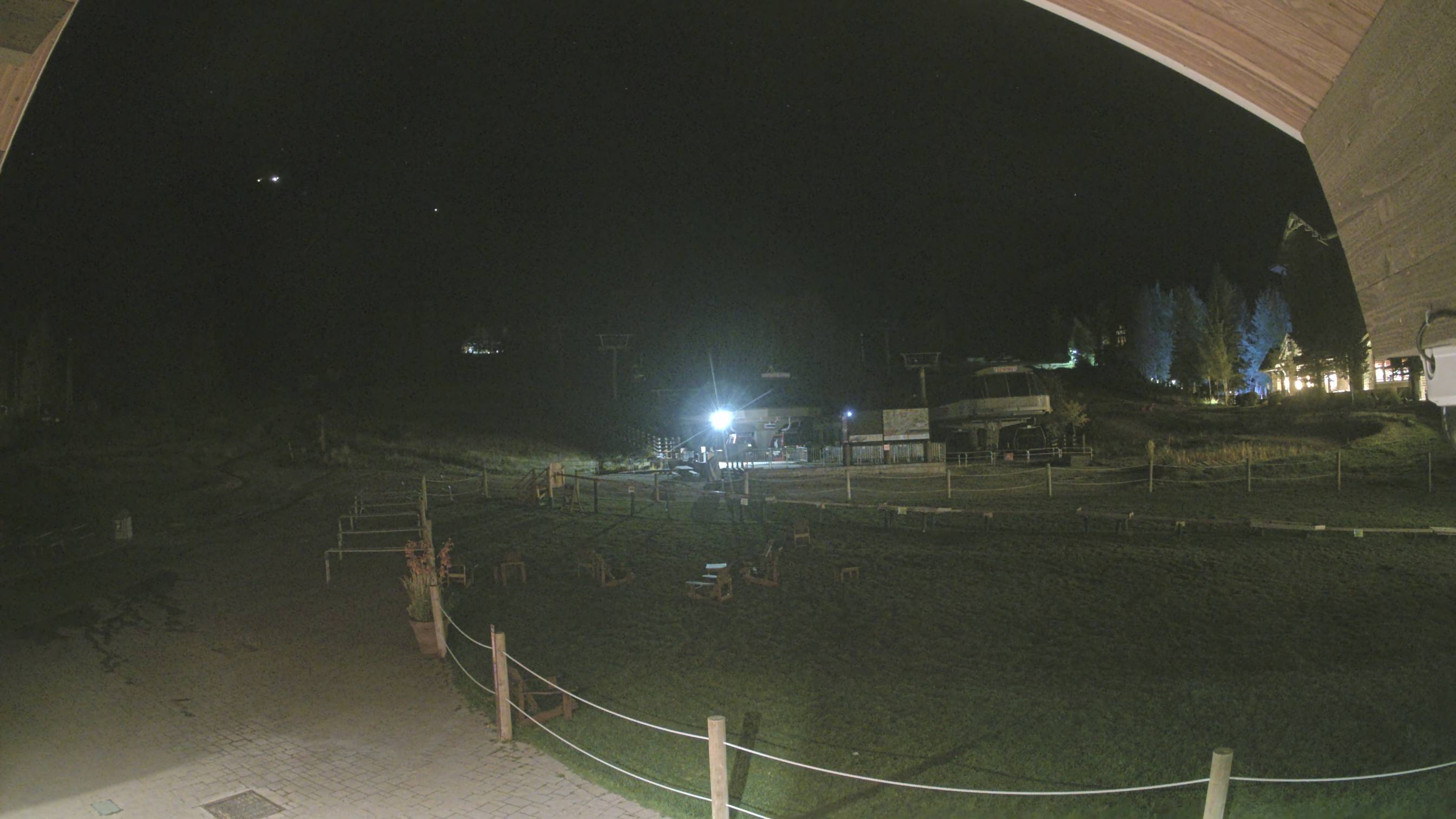 Jackson Hole Teewinot / Sweetwater snow cam captured at 3 October 2026 at 11:52 pm GMT-6