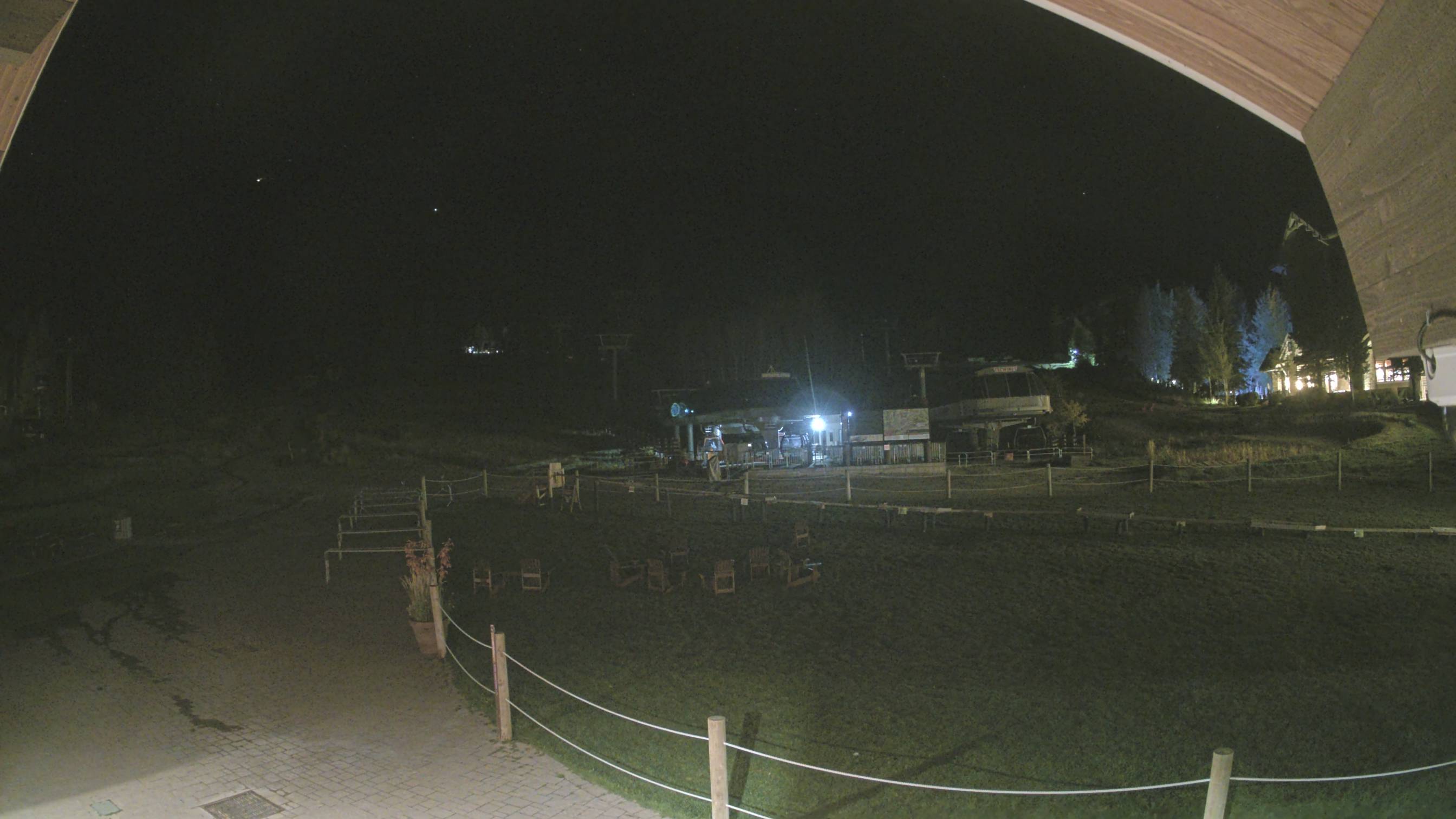 Jackson Hole Teewinot / Sweetwater snow cam captured at 4 October 2026 at 11:52 pm GMT-6