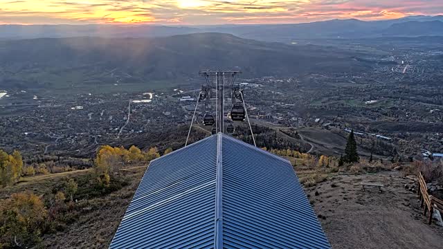 Steamboat Thunderhead Lodge snow cam captured at 5 October 2026 at 6:55 pm GMT-6