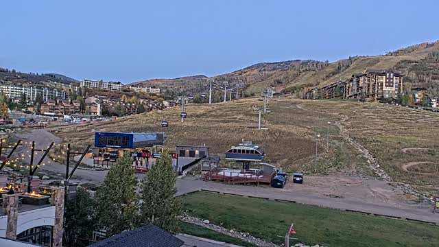 Steamboat Christie Peak Express & Wild Blue Gondola snow cam captured at 5 October 2026 at 6:53 pm GMT-6