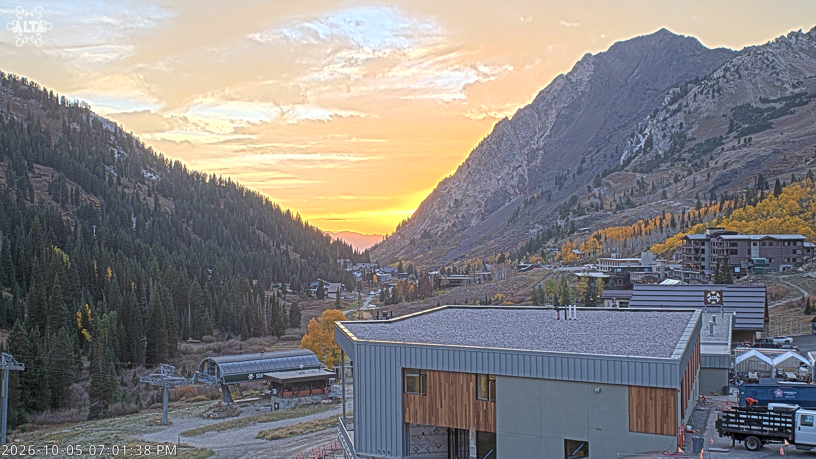 Alta Mount Superior snow cam captured at 5 October 2026 at 7:02 pm GMT-6
